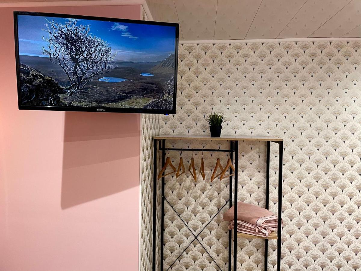 Capstay Color Valenciennes & Netflix Trith-Saint-Leger Экстерьер фото